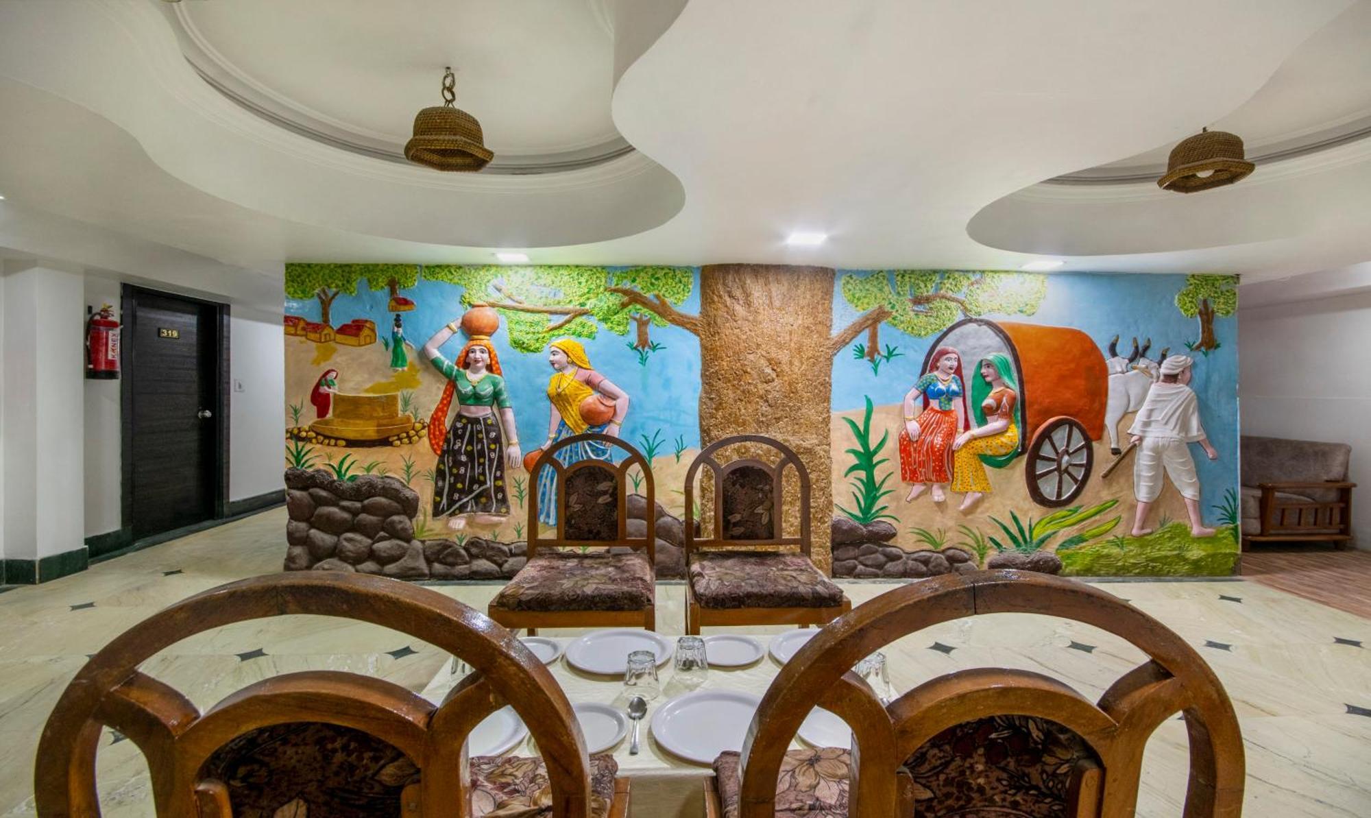 Itsy Hotels Shree Krishna Palace Ахмедабад Экстерьер фото