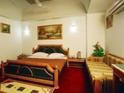 Itsy Hotels Shree Krishna Palace Ахмедабад Экстерьер фото